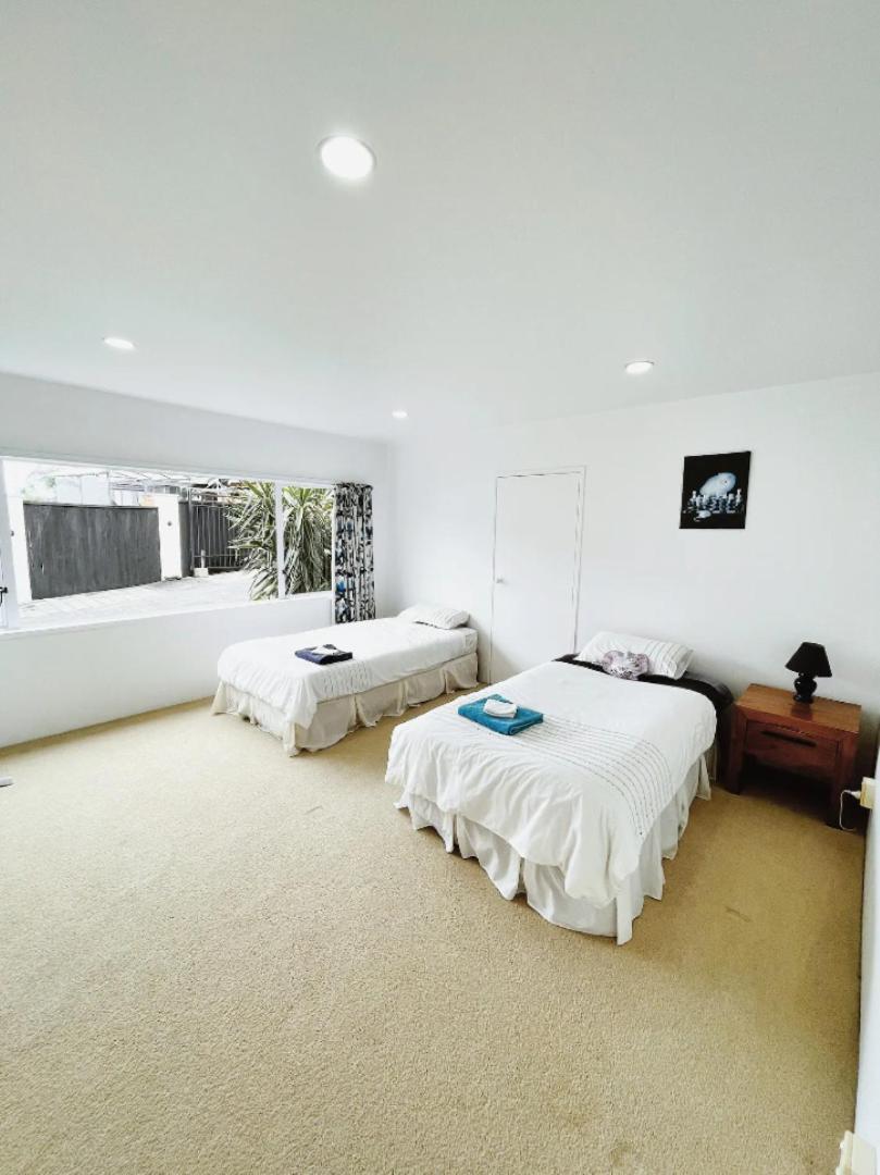 Private Guest Suite Near The Airport 1-4 Guests Оукланд Екстериор снимка